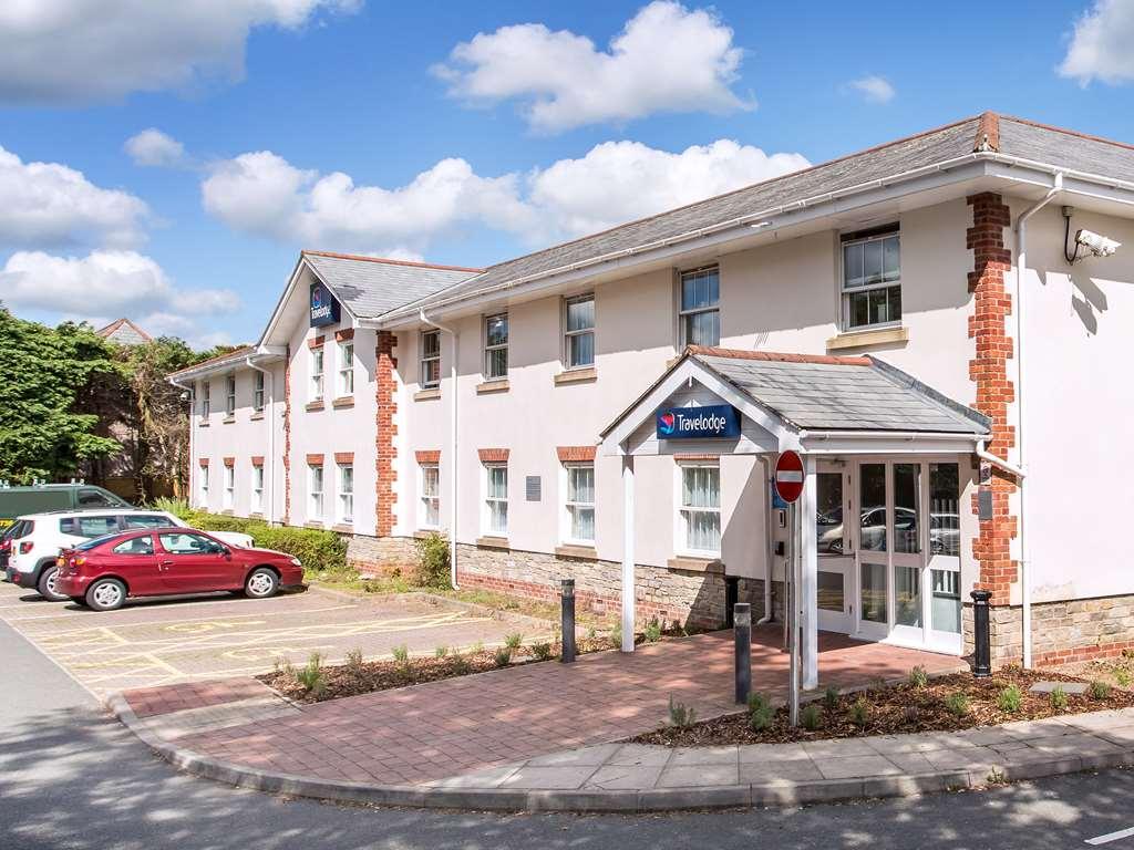 Travelodge Plymouth Roborough Экстерьер фото