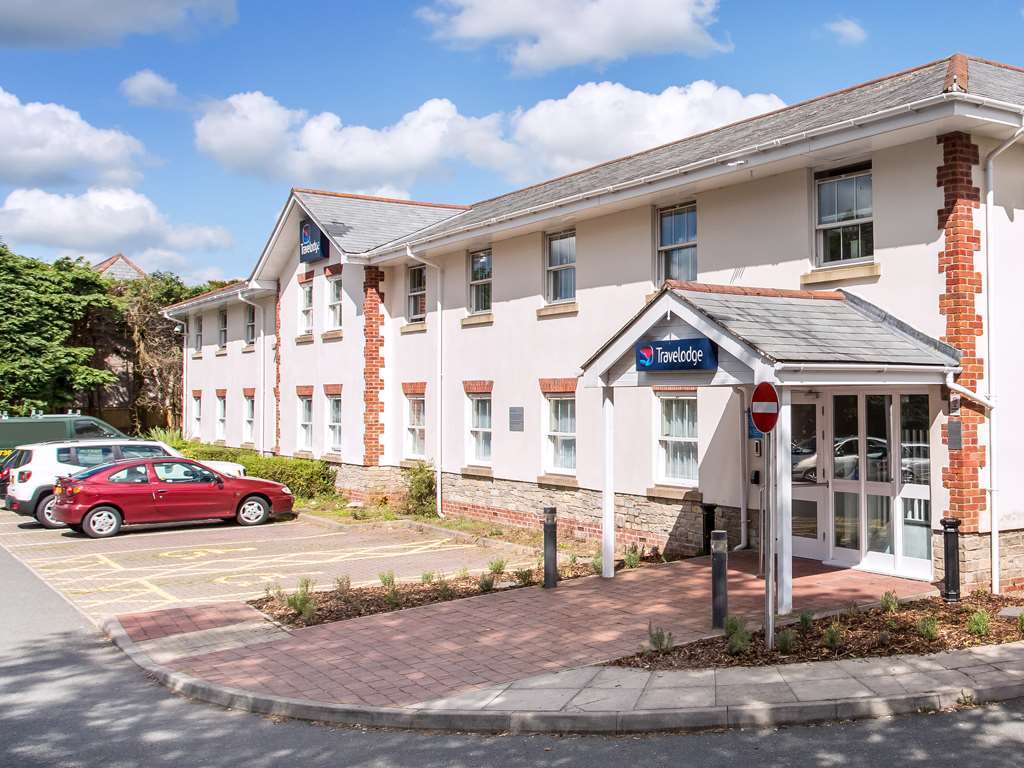 Travelodge Plymouth Roborough Экстерьер фото